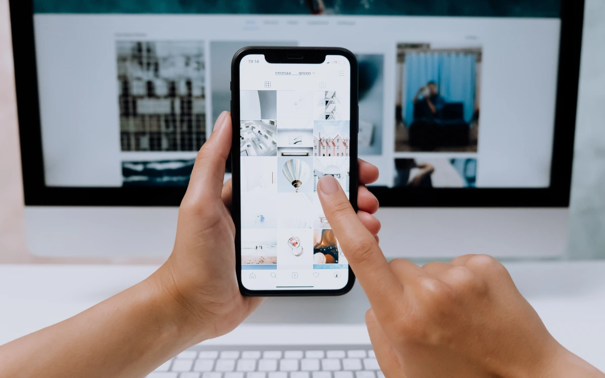 Diagram showing website and social media integration improving traffic and conversions